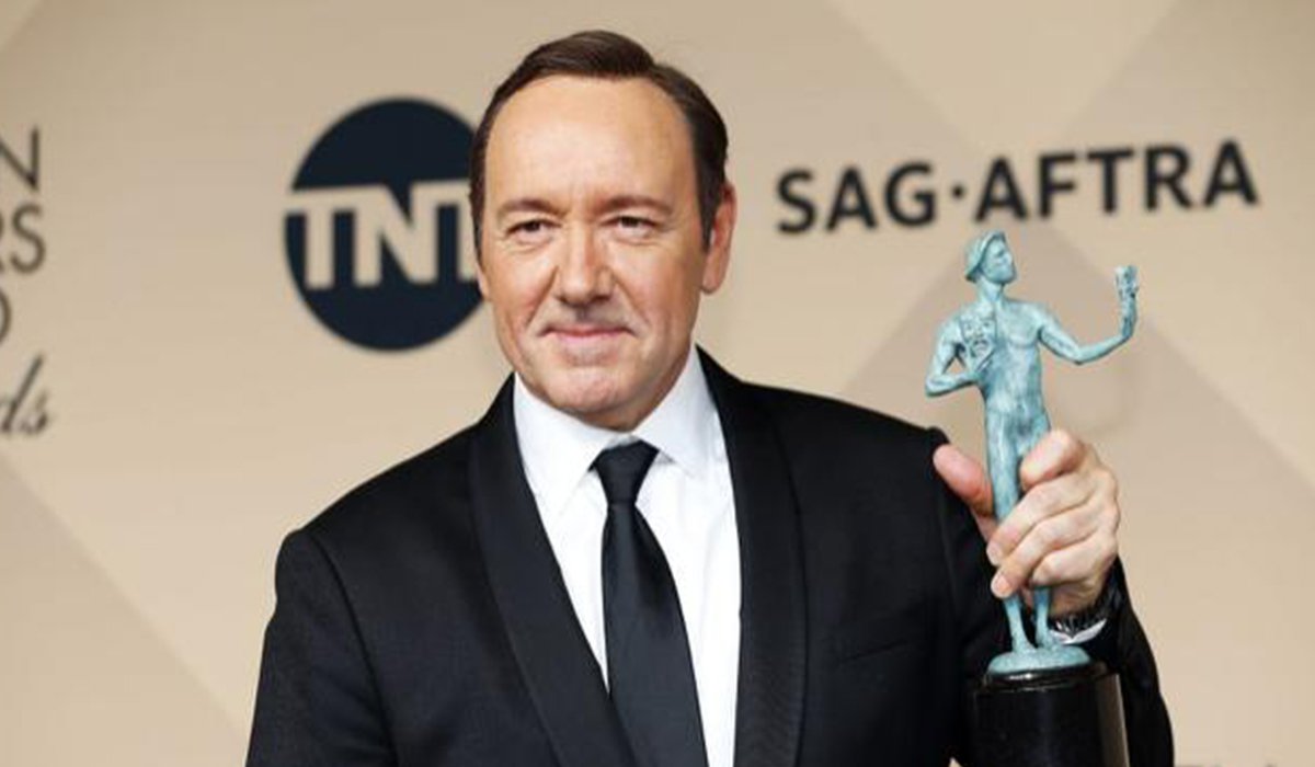 Kevin Spacey Alleged Sexual Assault Apology Is It Too Late www.HustleTV.tv